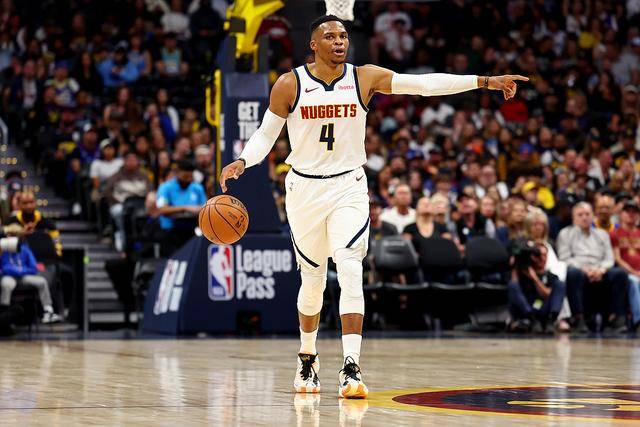欧文获准复出，重返赛场参加NBA中国赛